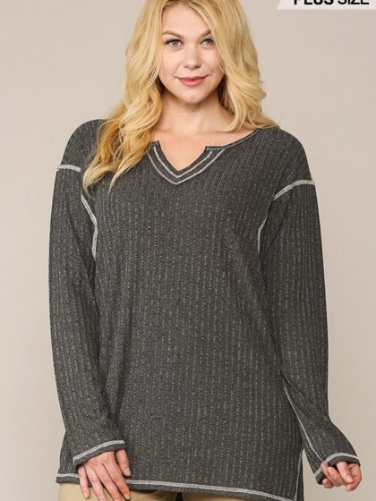 Two-tone Ribbed Tunic Top With Side Slits
