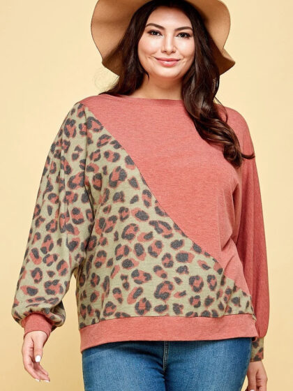 Plus Size Cute Animal French Terry Brush Contrast Print Pullover